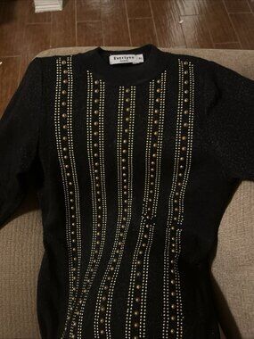 Everlynn Apparel Black Knit Sweater With Gold & Copper Beads Size M/L